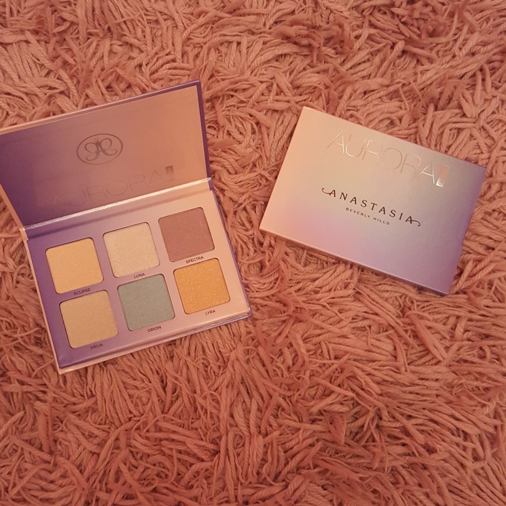 Anastasia Beverly Hills Aurora highlight palette